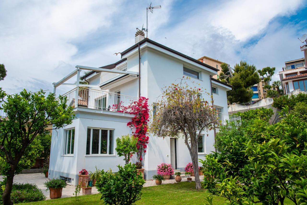 Magnificent Villa Санремо Екстер'єр фото